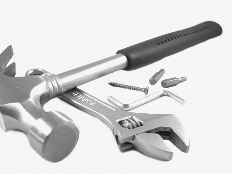 maconnerie-AIGUINES-min_tools-15539